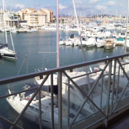 Port Frejus Cap Hermes Vue Mer Et Port Pieds Dans L'Eau Piscine Pkg Buitenkant foto